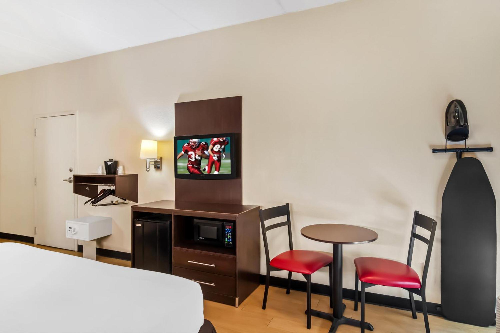 Red Roof Inn Plus+ Jacksonville - Southpoint Екстер'єр фото
