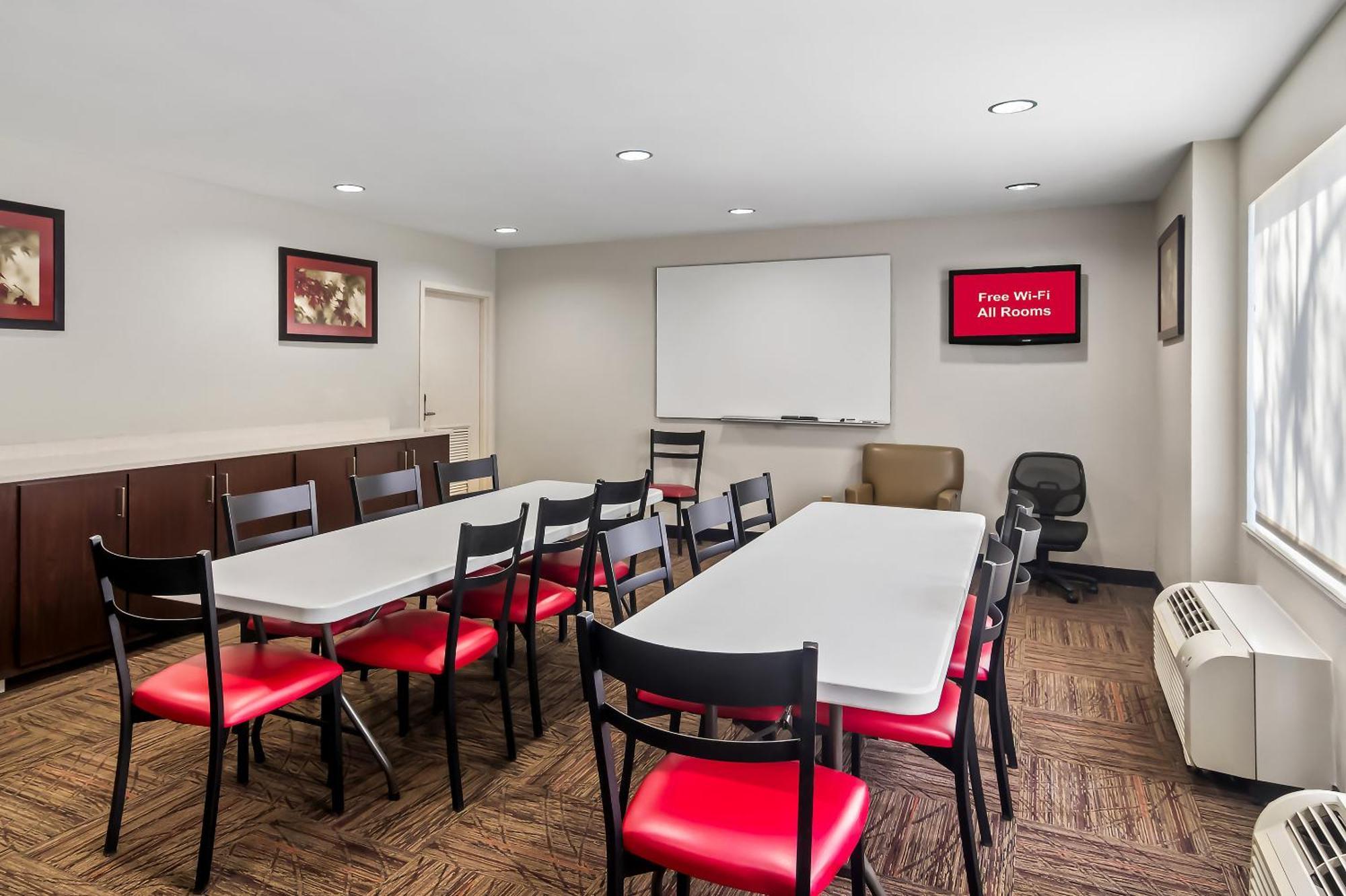 Red Roof Inn Plus+ Jacksonville - Southpoint Екстер'єр фото