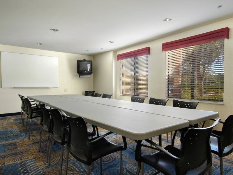 Red Roof Inn Plus+ Jacksonville - Southpoint Екстер'єр фото