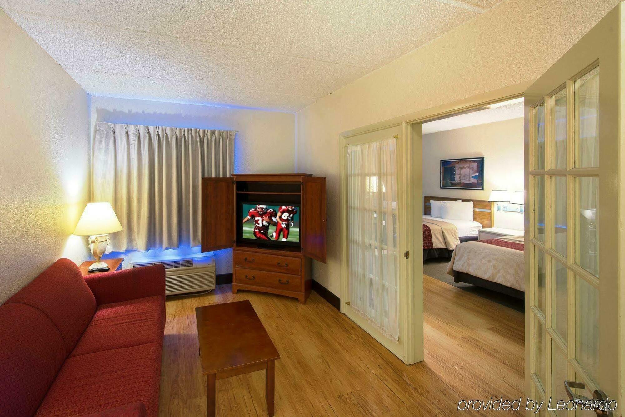 Red Roof Inn Plus+ Jacksonville - Southpoint Екстер'єр фото