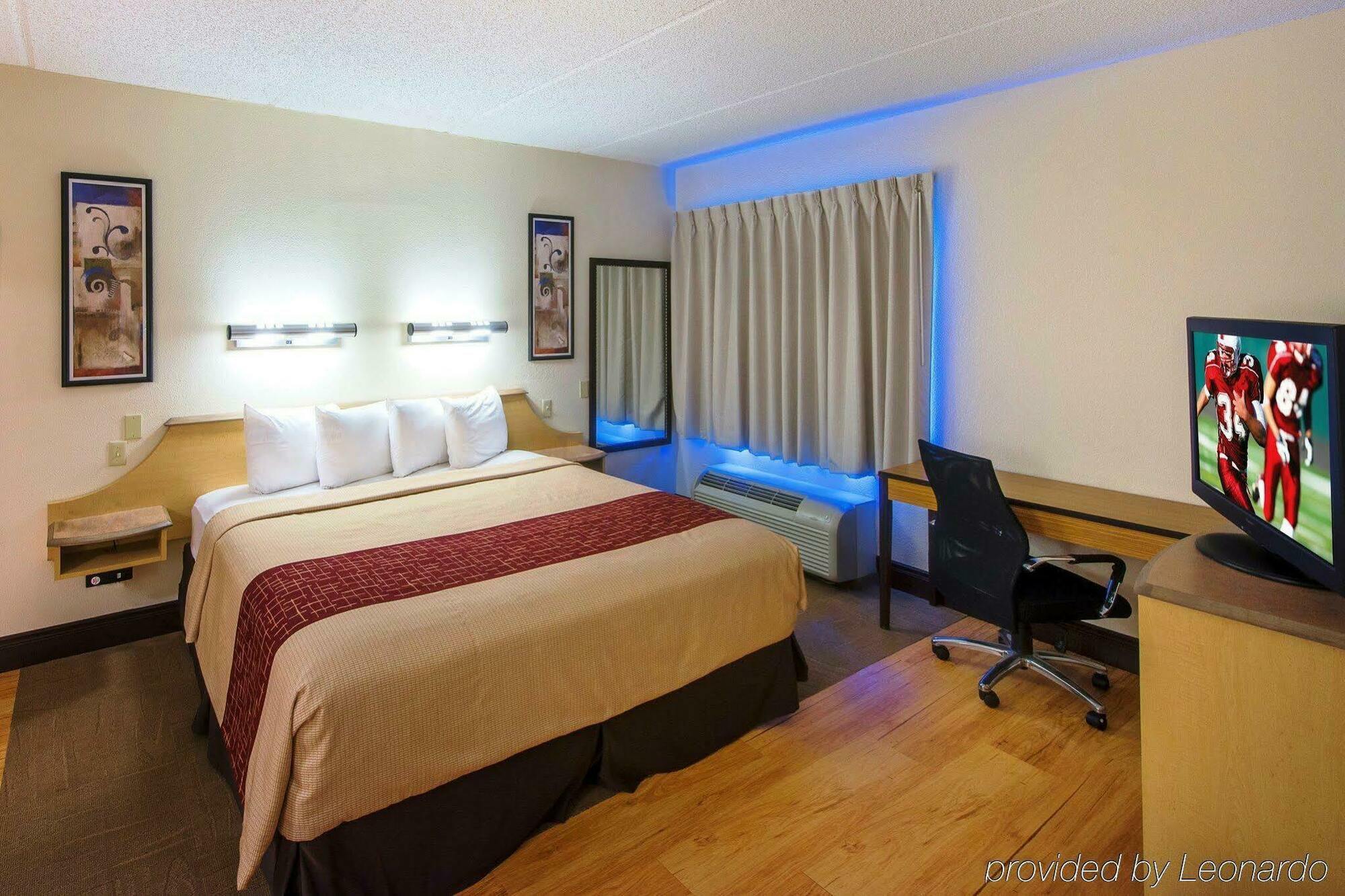 Red Roof Inn Plus+ Jacksonville - Southpoint Екстер'єр фото